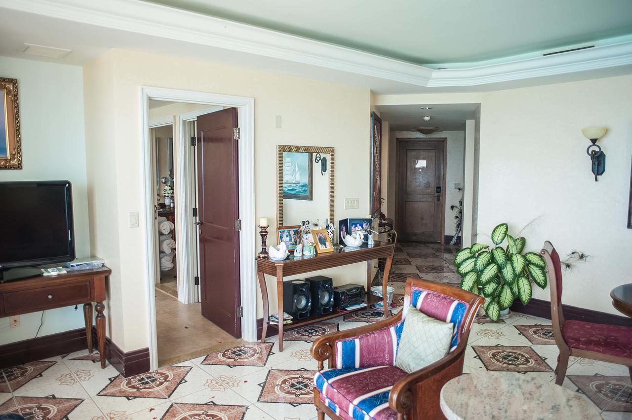 Palmyra Luxury Beach Condos مونتيغو باي المظهر الخارجي الصورة